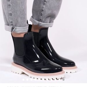 Dolce Vita Womens Rainboots in Black Patent Size 9